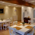 D'hotes Jean Bed & Breakfast 3*