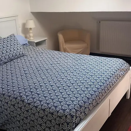 D'hotes Jean Bed & Breakfast 3*