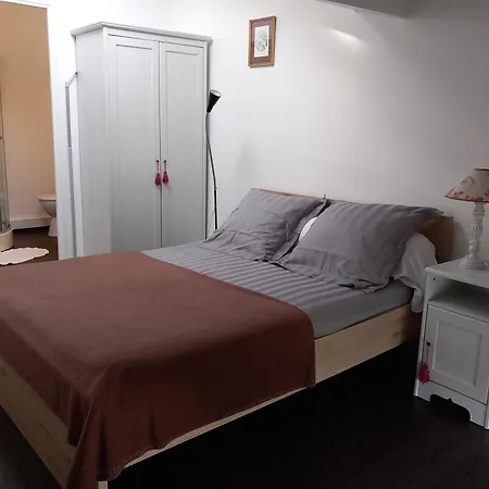 D'hotes Jean Bed & Breakfast